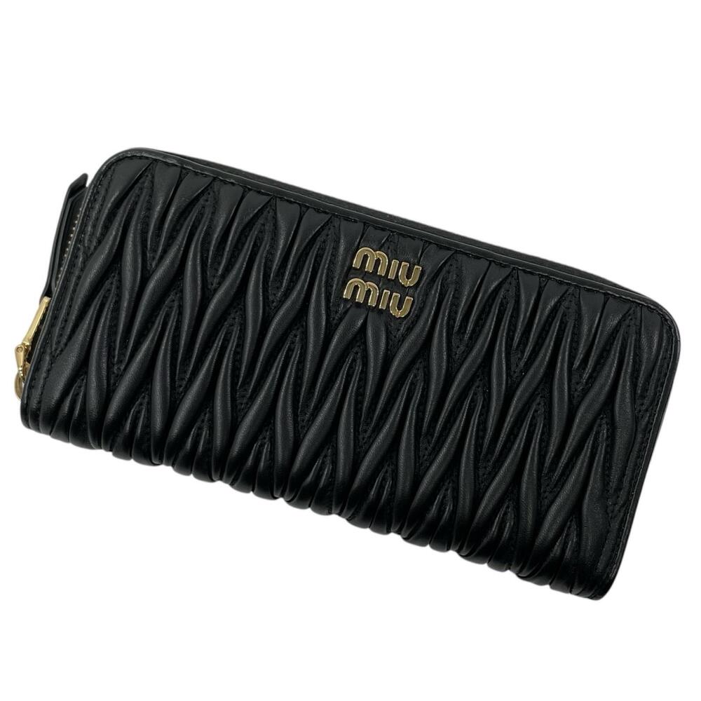Miu Miu Matelasse Round Zip Long Wallet Black